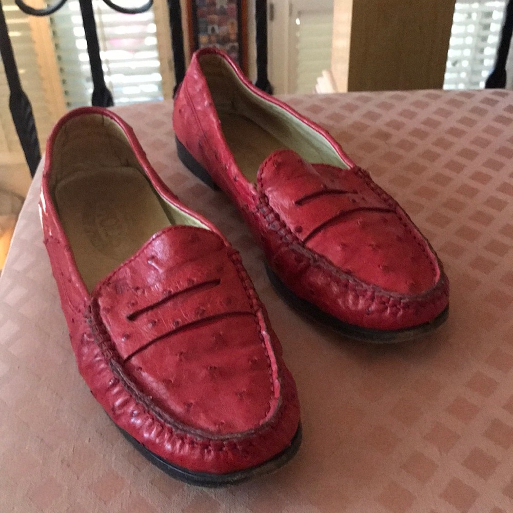Tod’s loafers, red